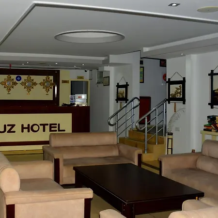 Hotelli Muz 3*