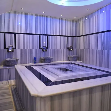 Muz Hotel