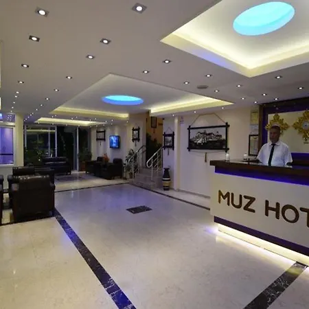 Muz Αλάνια
