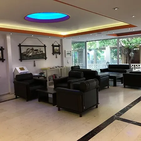 Muz מלון אלאניה